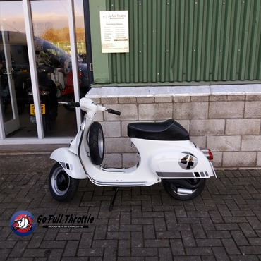 For Sale - Fully Restored Go Full Throttle Speciale Serie 4 Vespa Douglas V90 Smallframe