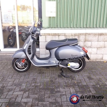 Pre-loved Vespa GTS 125 Super Sport - Learner legal